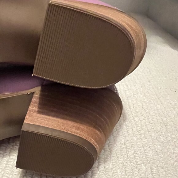 DINGO Primrose Bootie in Lavender Sz 9 NEVER WORN - Picture 9 of 16